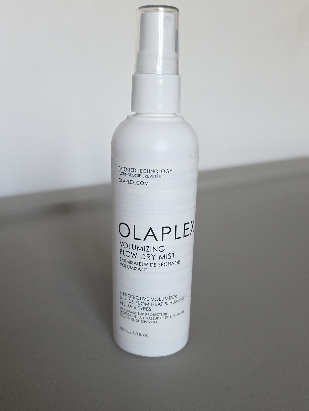OLAPLEX Volumizing Blow Dry Mist — White